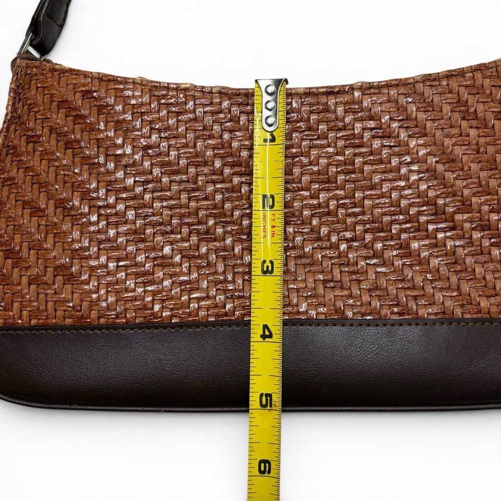 Liz Clairborn Brown Woven Shoulder Bag Baguette Purse Y2K Textured Tropical Demi - Picture 8 of 8